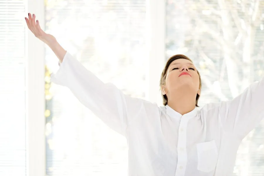 Clean indoor air quality in a maintained workspace