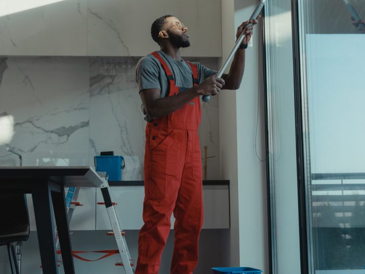 Why Hiring a Professional Cleaning Service is Worth the Investment: Frisco Brothers Janitorial Texas